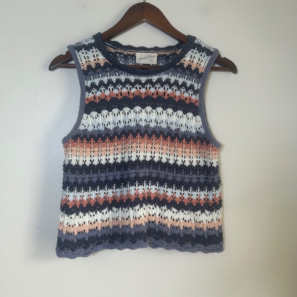 EUC Universal Thread Sweater Vest Size M Blue Multi Crochet Open Knit Striped